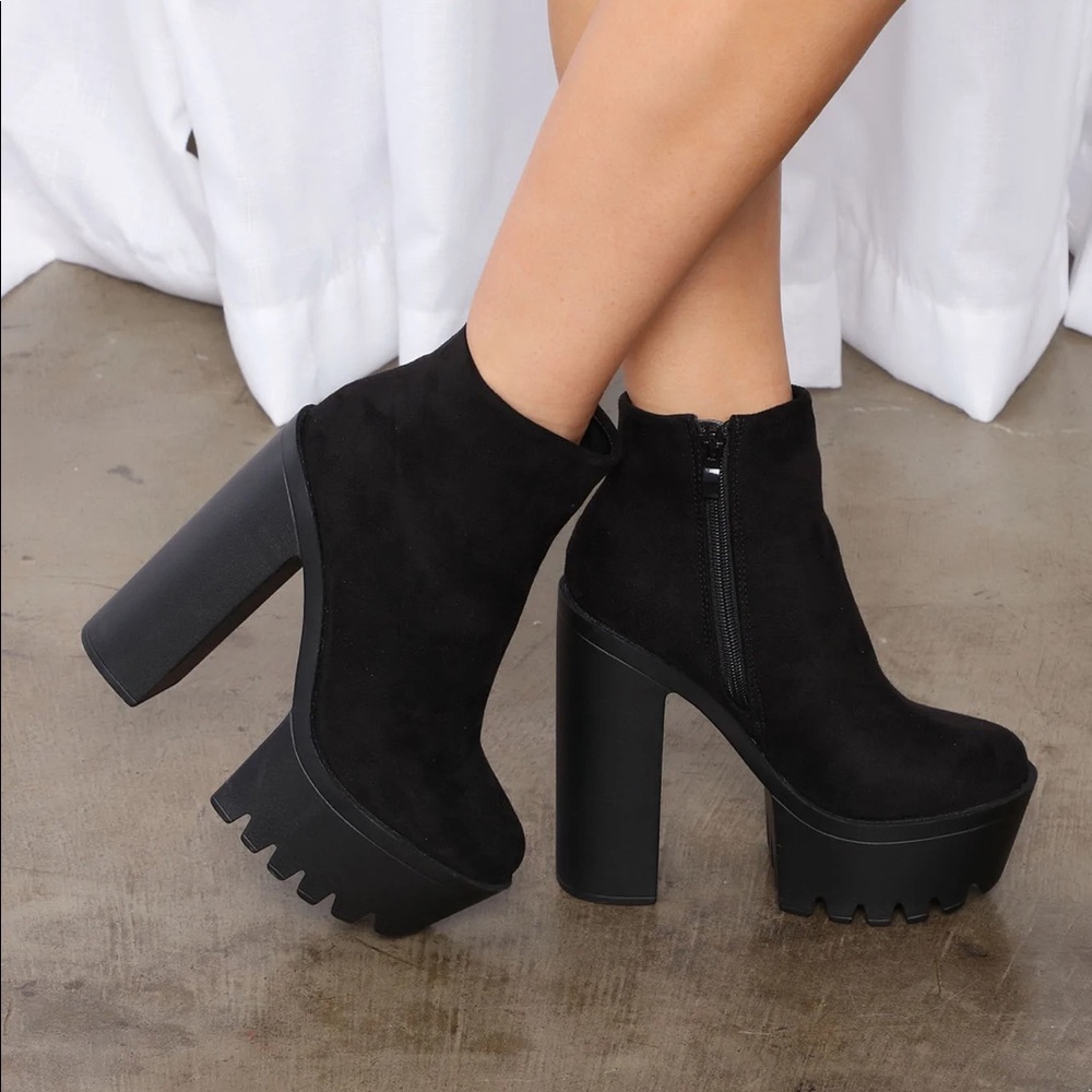 Girls Run The World Booties - Black